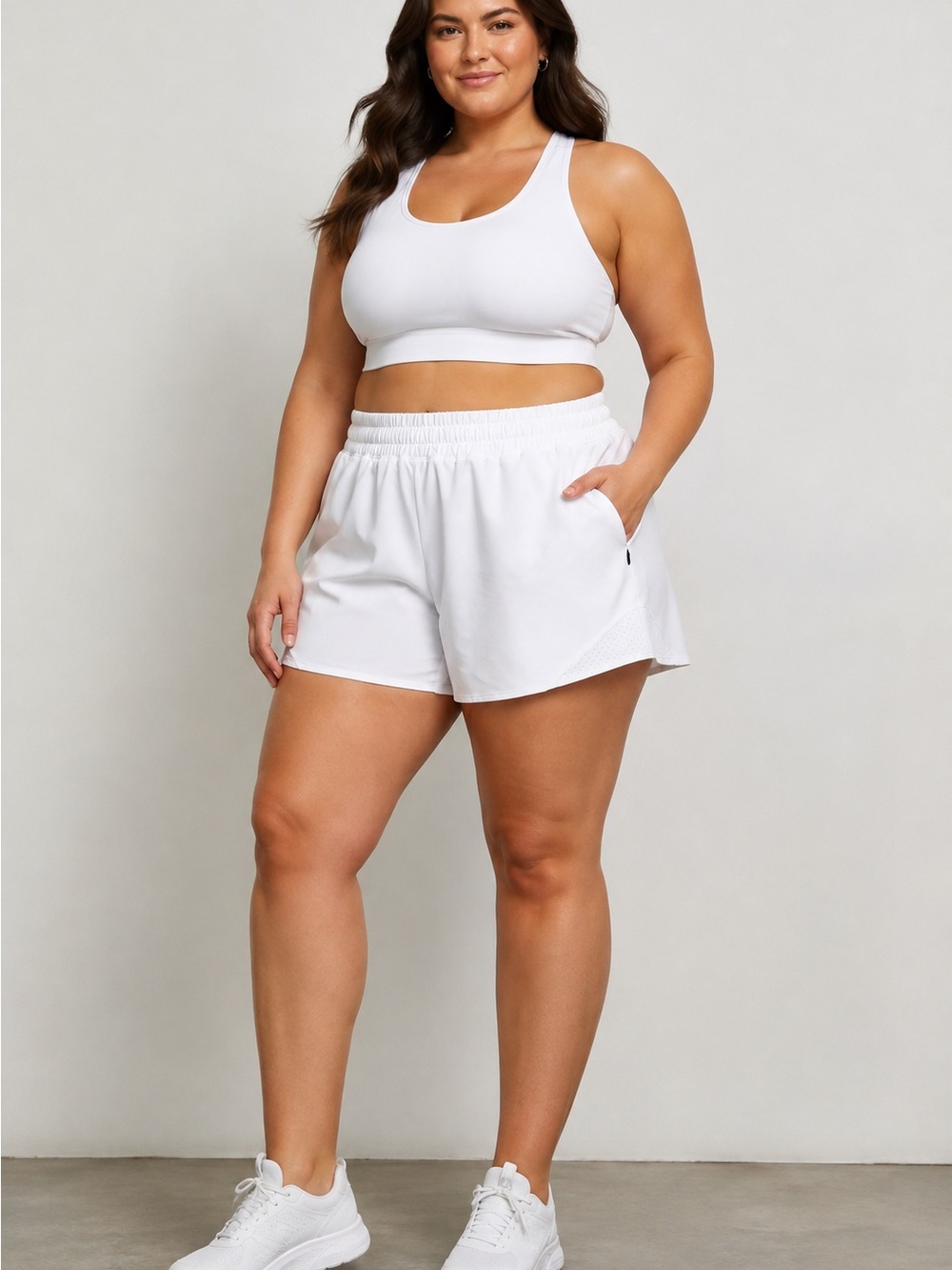 NWT CALIA Run Collection WhiteMid-Rise Infinity Shorts 3”, Size XXL